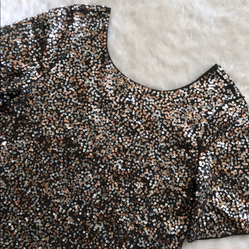 Express Sequin Top - Picture 3 of 6
